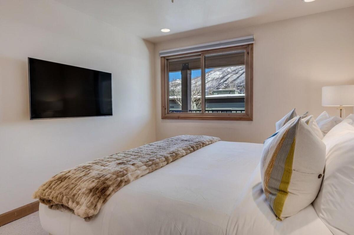 New Listing 2Br 2Ba Condo - Mountain Views Aspen Bagian luar foto