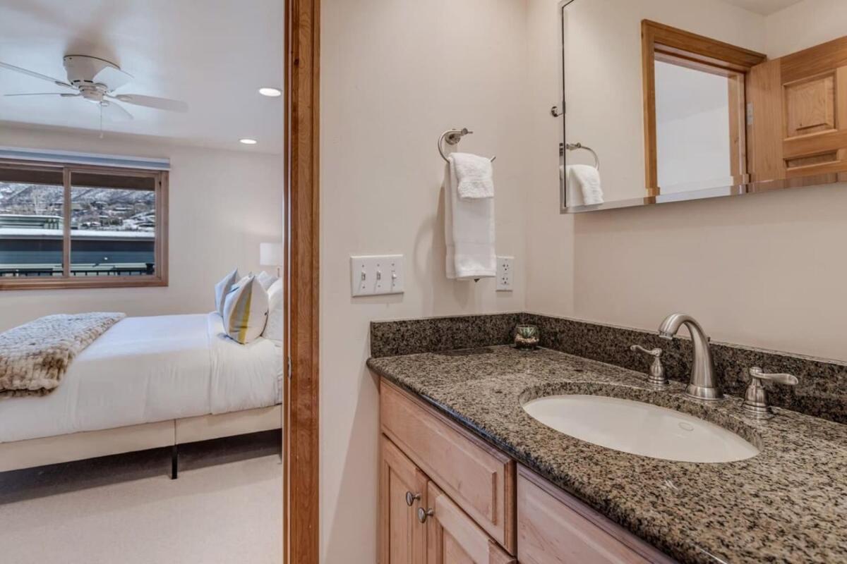 New Listing 2Br 2Ba Condo - Mountain Views Aspen Bagian luar foto